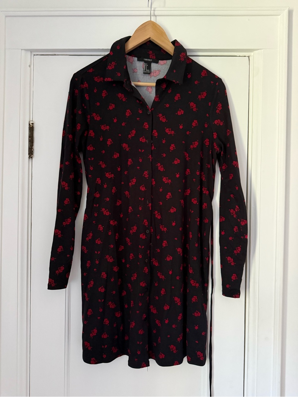Forever 21 Long Sleeve Black Tie Waist Dress with Red Floral Print